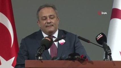 Prof. Dr. Necmi İlhan, 'Kanlı Noel'de şehit edilen kardeşlerini anlatırken duygu dolu anlar yaşadı