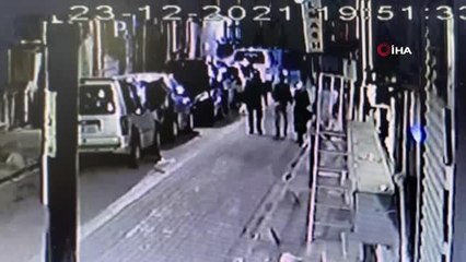 Son dakika haberi: Zeytinburnu'nda genç kız camdan düşerek ağır yaralandı... O anlar kamerada