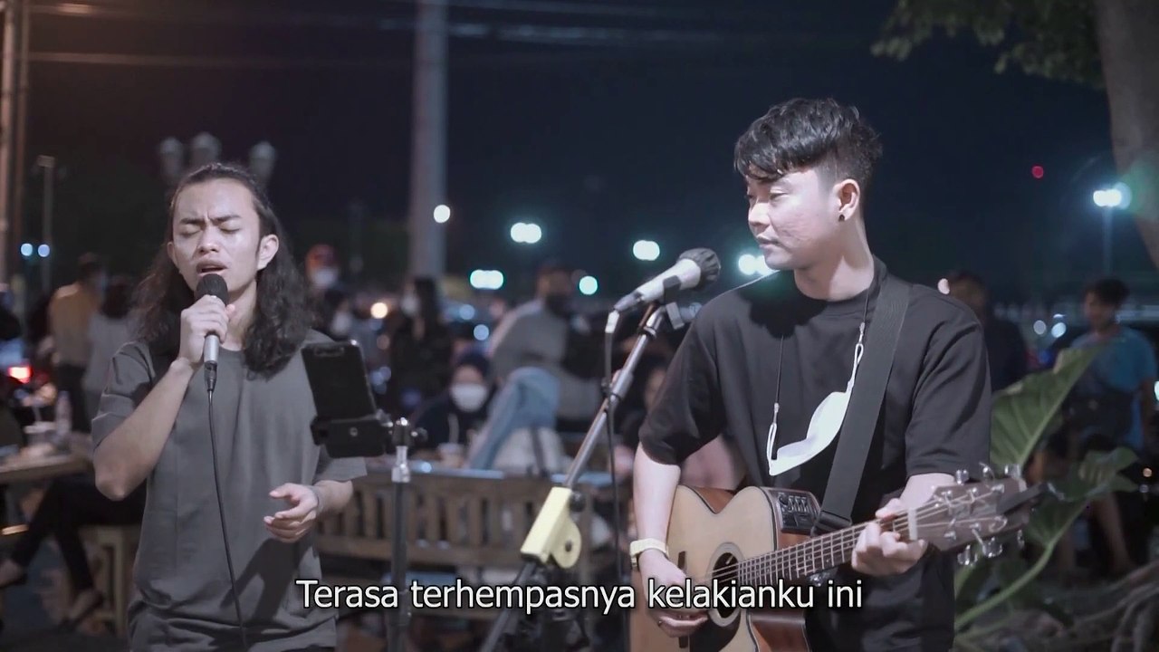 VIRALLL!!! Buih Jadi Permadani  Exist cover By Zinidin Zidan Ft Tri Suaka