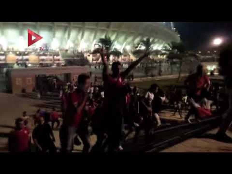 لحظة خروج الجماهير من ستاد "برج العرب" والاحتفال بالتأهل للمونديال