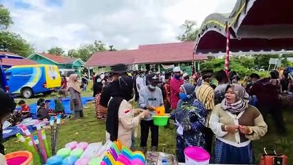 Vaksinasi Bareng Literasi Dispersip Kalsel, Warga Desa Tambak Dapat Doorprize