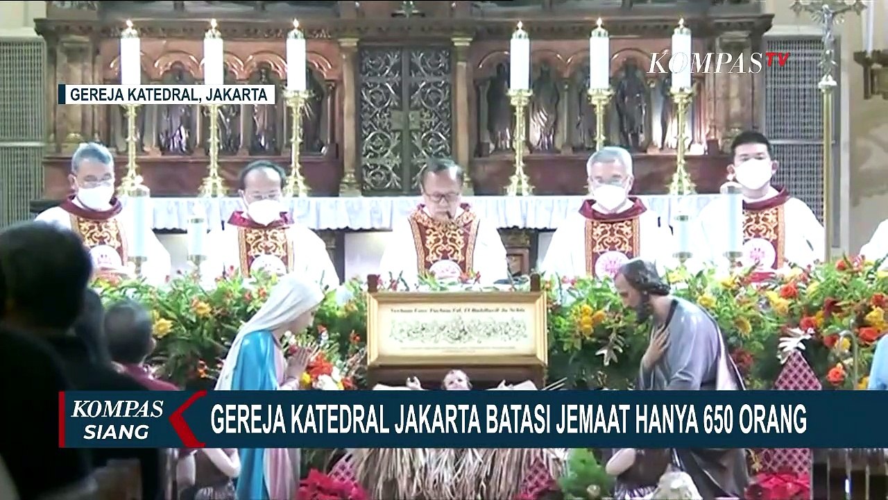 Uskup Ignatius Suharyo Pimpin Langsung Misa Natal 2021 di Gereja Katedral Jakarta