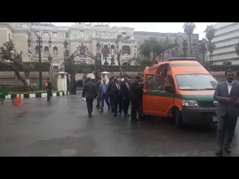 نقل النائب محمد سليم إلى المستشفى داخل سيارة إسعاف بعد سقوطه داخل النواب
