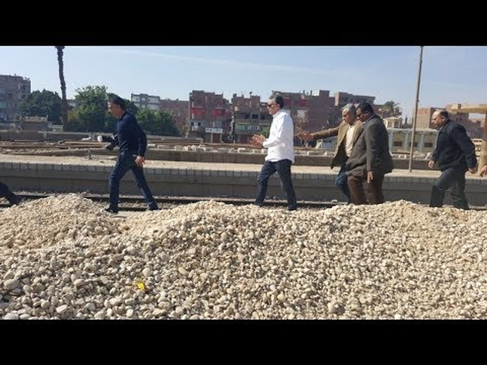 وزير النقل يتفقد أعمال التطوير بمحطة سكة حديد أبوتيج