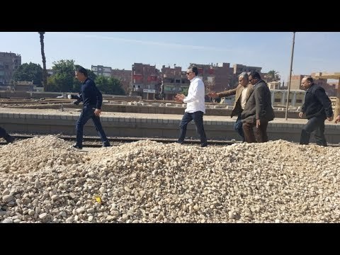 وزير النقل يتفقد أعمال التطوير بمحطة سكة حديد أبوتيج