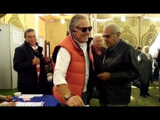 مصطفى فهمي وسميرة أحمد يدليان بصوتهما في انتخابات الجزيرة