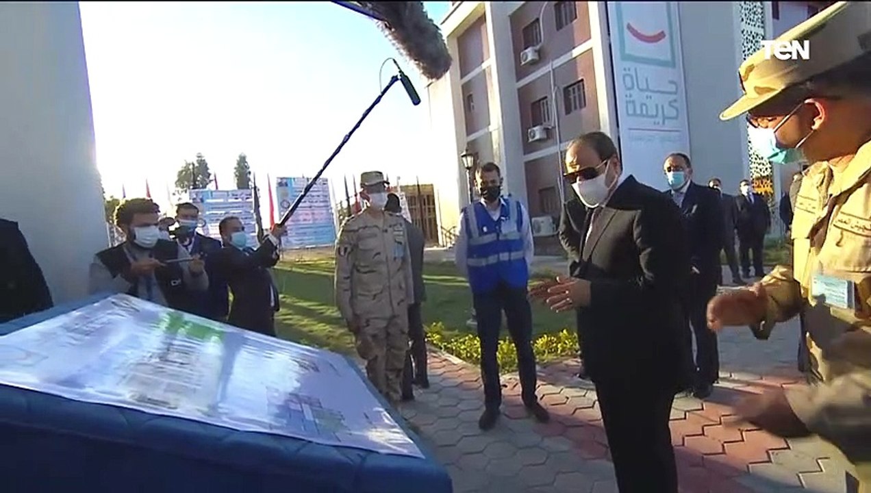حياة كريمة لكل المصريين..جولة الرئيس السيسي داخل قرية المراشدة بمحافظة قنا