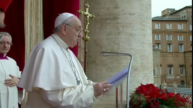 El Papa Francisco ofrece la tradicional bendición 'Urbi et Orbi'