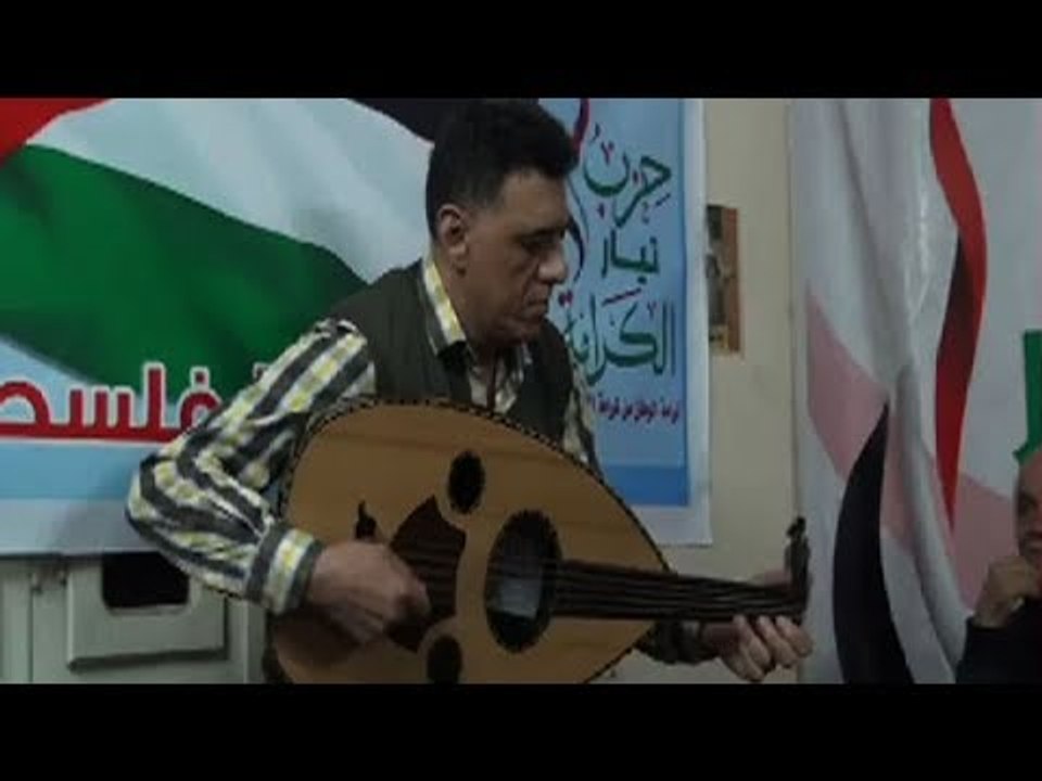 الفنان أحمد إسماعيل يغني لـ"أحمد فؤاد نجم"و "فؤاد حداد" في يوم القدس بالمنصورة