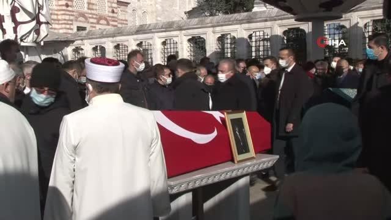 Devlet sanatçısı Prof. Dr. Alaeddin Yavaşca son yolculuğuna uğurlandı