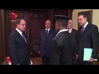 تكريم وزير الداخلية للضباط وأفراد الأمن