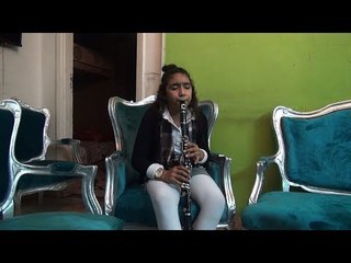 على نغمات حلوة يا بلدي..  فرح تحلم بالالتحاق بالكونسيرفتوار بالآلة النفخية