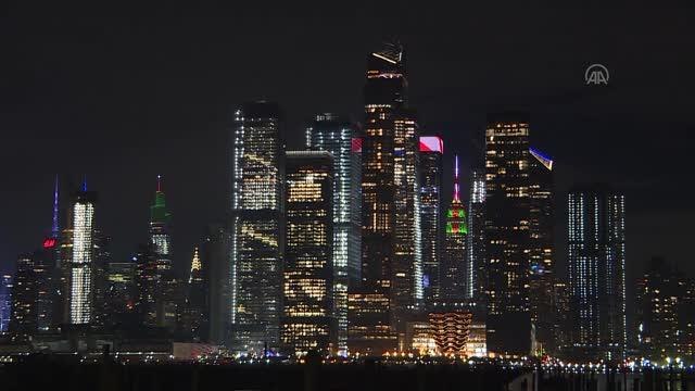 Empire State Binası ışıklandırıldı