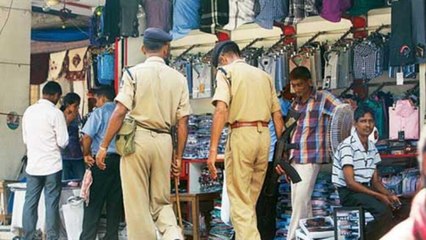 Delhi Govt runs 'Anti-Covid' Campaign in Sarojini Market