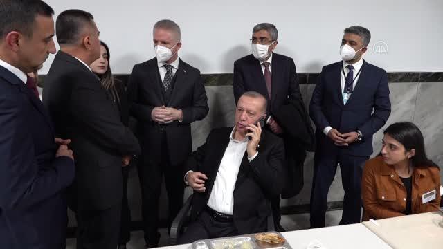 Son dakika haber: GAZİANTEP - Cumhurbaşkanı Erdoğan, pitbull cinsi köpeğin saldırısı sonucu ağır yaralanan Asiye Ateş'in babası ile görüştü