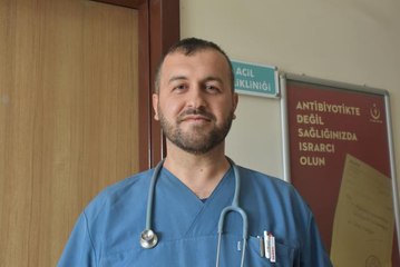 AFYONKARAHİSAR - Doktorla hasta arasında çıkan tartışma "baklavayla" tatlıya bağlandı