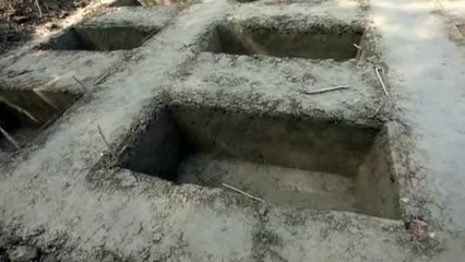 Entierran a los fallecidos en el terrible incendio de un ferry en Bangladesh