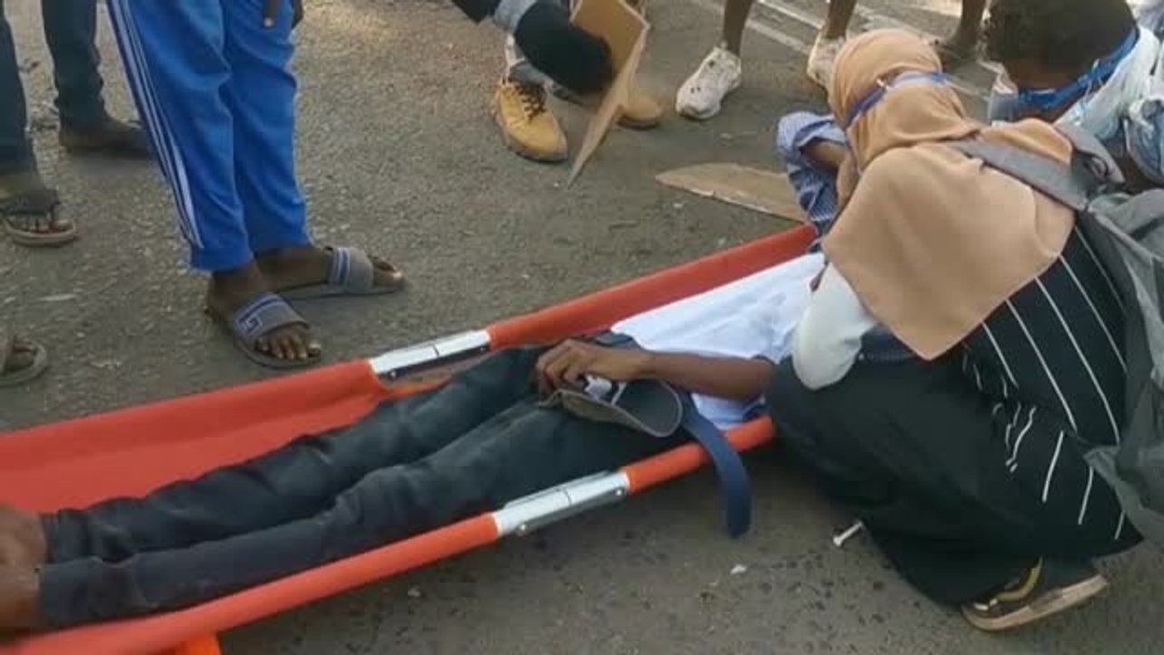 Decenas de heridos tras una nueva jornada de protestas en Sudán contra el golpe de Estado