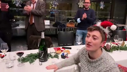 Reggio Emilia, il video del sindaco Luca Vecchi che canta