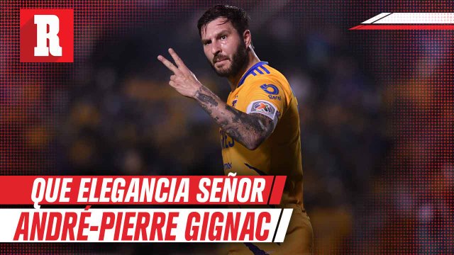 Gignac presumió su abrigo de lujo valuado en mil 460 dólares