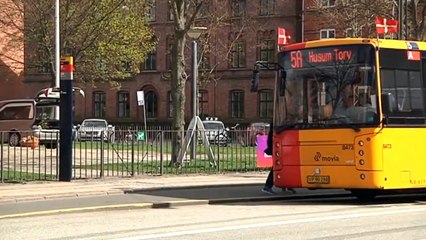 Fady Allan blev kaldt gidseltager i bussen - Nu undskylder Movia | Bus 5A | Amagerbro | Amager | København | 2015 | Danmarks Radio