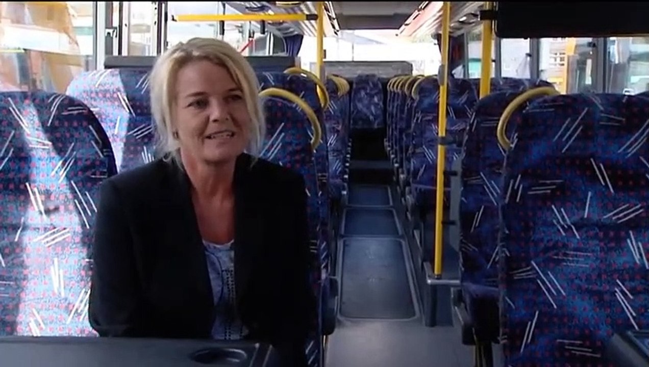 Unge gider ikke bussen | Markante Meninger | Midttrafik | Henrik Herold | Louise Højlund | 2012 | TV2 ØSTJYLLAND - TV2 Danmark
