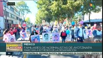 teleSUR Noticias 17:30 26-12: Familias de estudiantes desaparecidos encabezan marcha en México