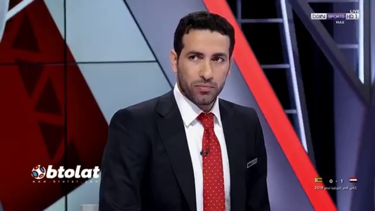تعليق_ابو_تريكه_علي_هتافات_الجماهير_المصرية_له_فى_مشهد_أبكي_الحاضري_وصفق_له_نبيل_معلول(360p)