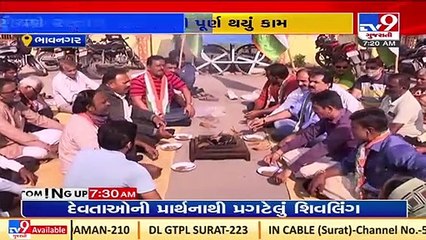 Congress performs 'hawan' as a part of protest against snail-paced work of 6-lane road, Bhavnagar