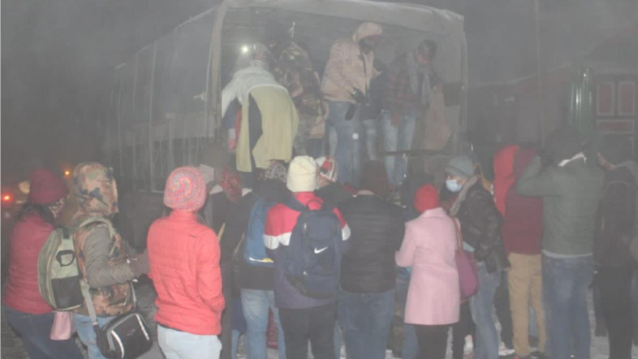 Snowfall: Tourists stranded near Changu Lake in Sikkim