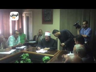 وزير الأوقاف يكافئ عاملين بكفر الشيخ استردوا أراض بـ3 مليار جنيه