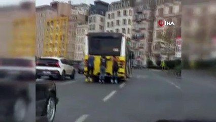 İstanbul'da gençlerin ''ölümüne'' yolcuğu kamerada