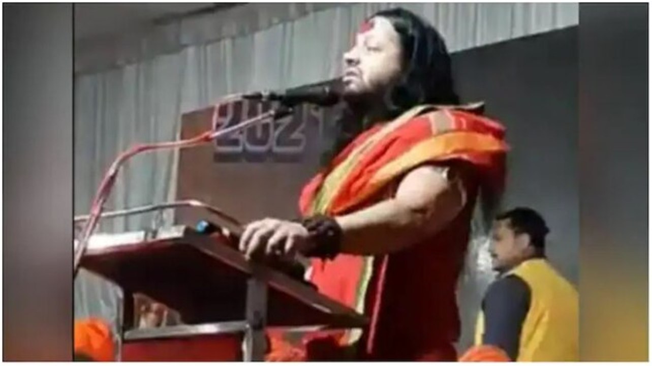 India omicron tally nears 600; Godman Kalicharan booked for hate speech at Raipur Dharma Sansad; and more