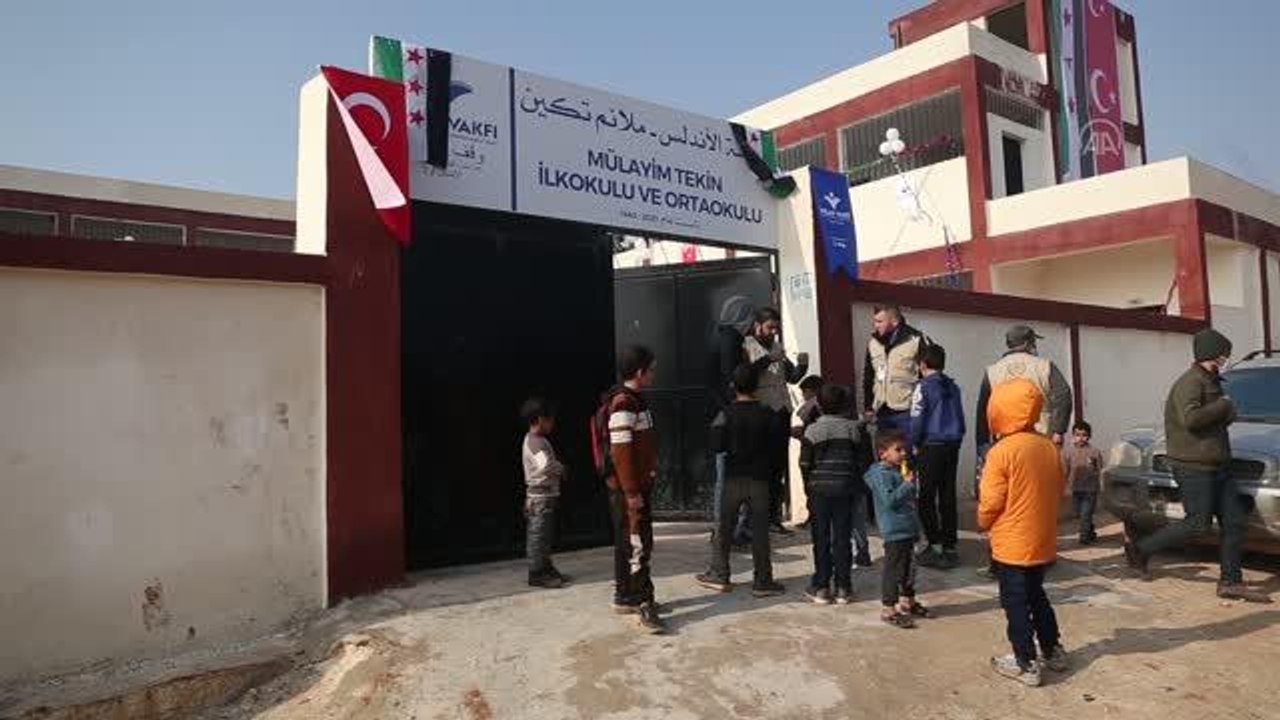 İnsan Vakfı'nın açtığı okulda iç savaş mağduru 900 öğrenci eğitim görecek