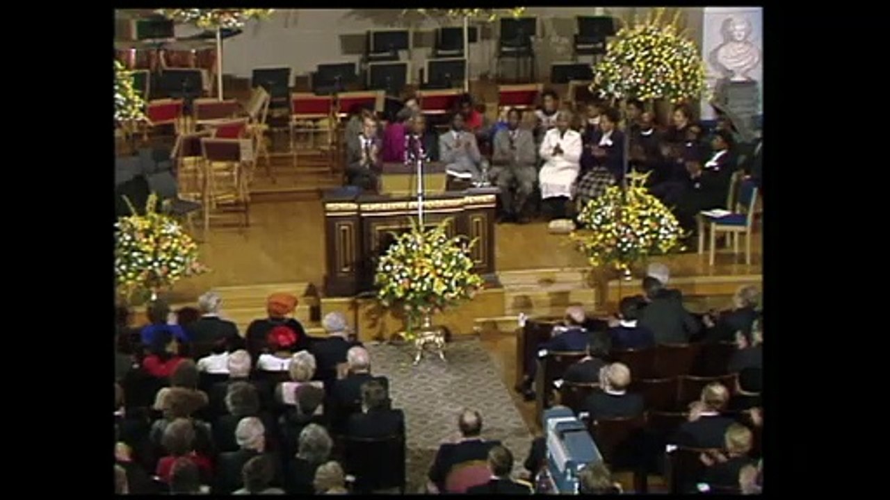 Menschen in Soweto gedenken Desmond Tutu – Beisetzung am 1. Januar