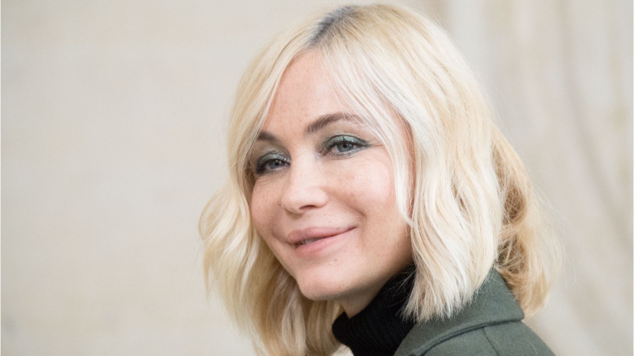 FEMME ACTUELLE - Emmanuelle Béart poste un rare cliché pour l'anniversaire de sa fille Nelly (la ressemblance est frappante !)