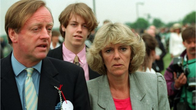 FEMME ACTUELLE - Andrew Parker Bowles : Qui Est Le Premier Mari De Camilla Parker Bowles ? (1)