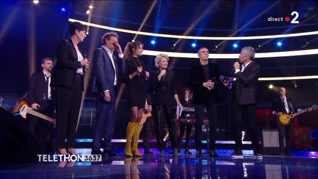 FEMME ACTUELLE - Nagui annonce en direct que Vanille, la fille de Julien Clerc est enceinte