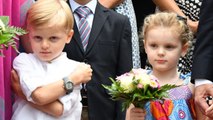 FEMME ACTUELLE - Jacques et Gabriella trop craquants : Charlène de Monaco dévoile leurs premières photos de classe