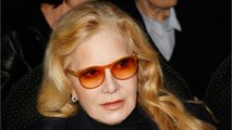 FEMME ACTUELLE - Sylvie Vartan : voilà pourquoi elle n’ira jamais sur la tombe de Johnny Hallyday à Saint-Barthélemy