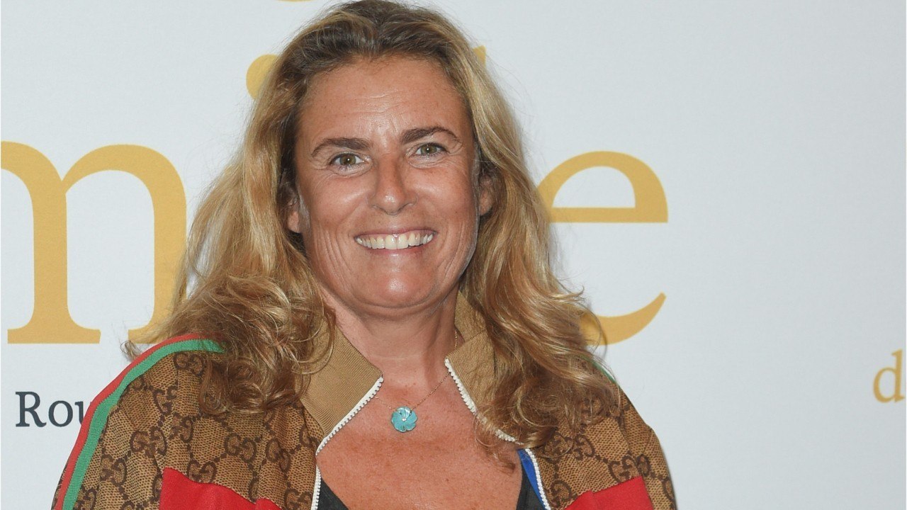 FEMME ACTUELLE - Mort de Marie Laforêt  : sa fille Lisa Azuelos se confie sur son enfance difficile