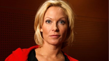 FEMME ACTUELLE - Rebecca Hampton : santiags et short ras-les-fesses, la star de Plus Belle La Vie ose un look improbable !