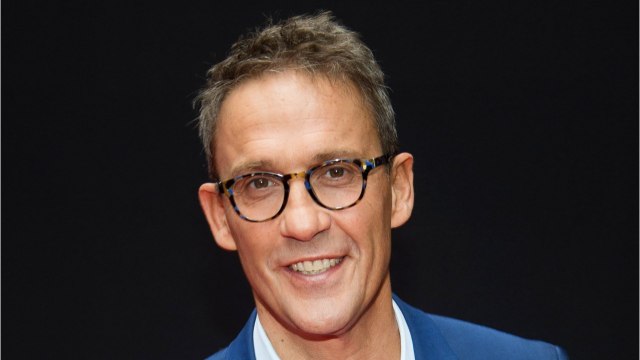 FEMME ACTUELLE - Julien Courbet : découvrez qui est Lola, sa sublime fille