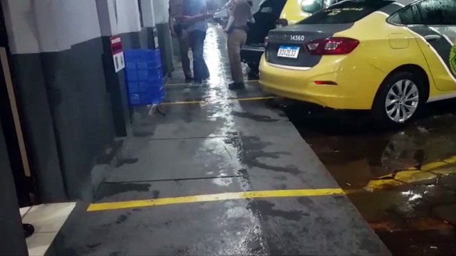 Após se recusar a fazer teste de etilômetro, condutor de carro envolvido em acidente é levado à 15ª SDP