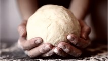 FEMME ACTUELLE - La recette de la pâte magique multifonction pour préparer pizzas, croissants, brioches, petits pains, etc.