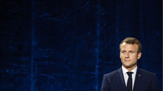 FEMME ACTUELLE - Le coup de gueule des policiers d’Emmanuel Macron