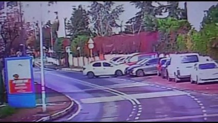 ÇEKMEKÖY'DE DİAFON ÇALAN HIRSIZLAR YAKALANDI