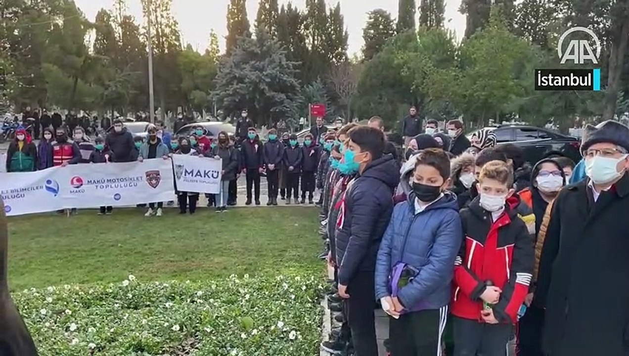 Milli şair Mehmet Akif Ersoy vefatının 85. yılında kabri başında anıldı