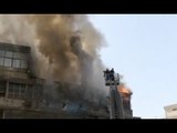 اللحظات الأولى لحريق بمبنى نقابة التجاريين