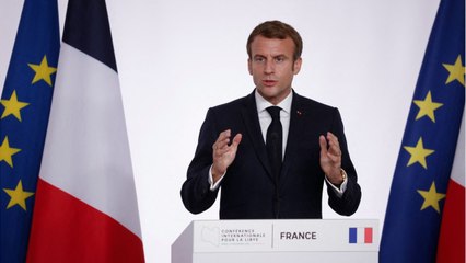 FEMME ACTUELLE - Emmanuel Macron a changé la couleur du drapeau de la France en toute discrétion
